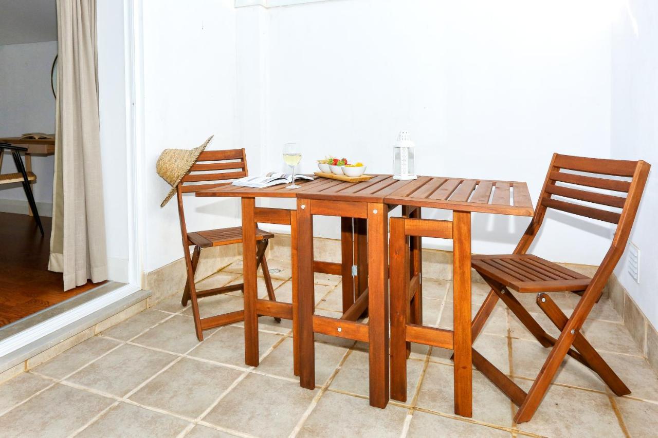 Young Spirit Apartment Faro Luaran gambar