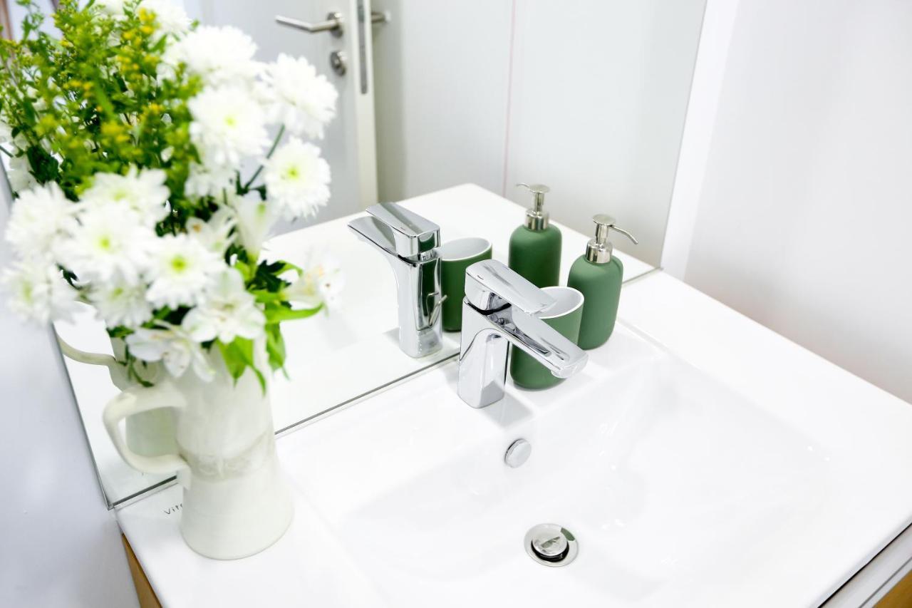 Young Spirit Apartment Faro Luaran gambar