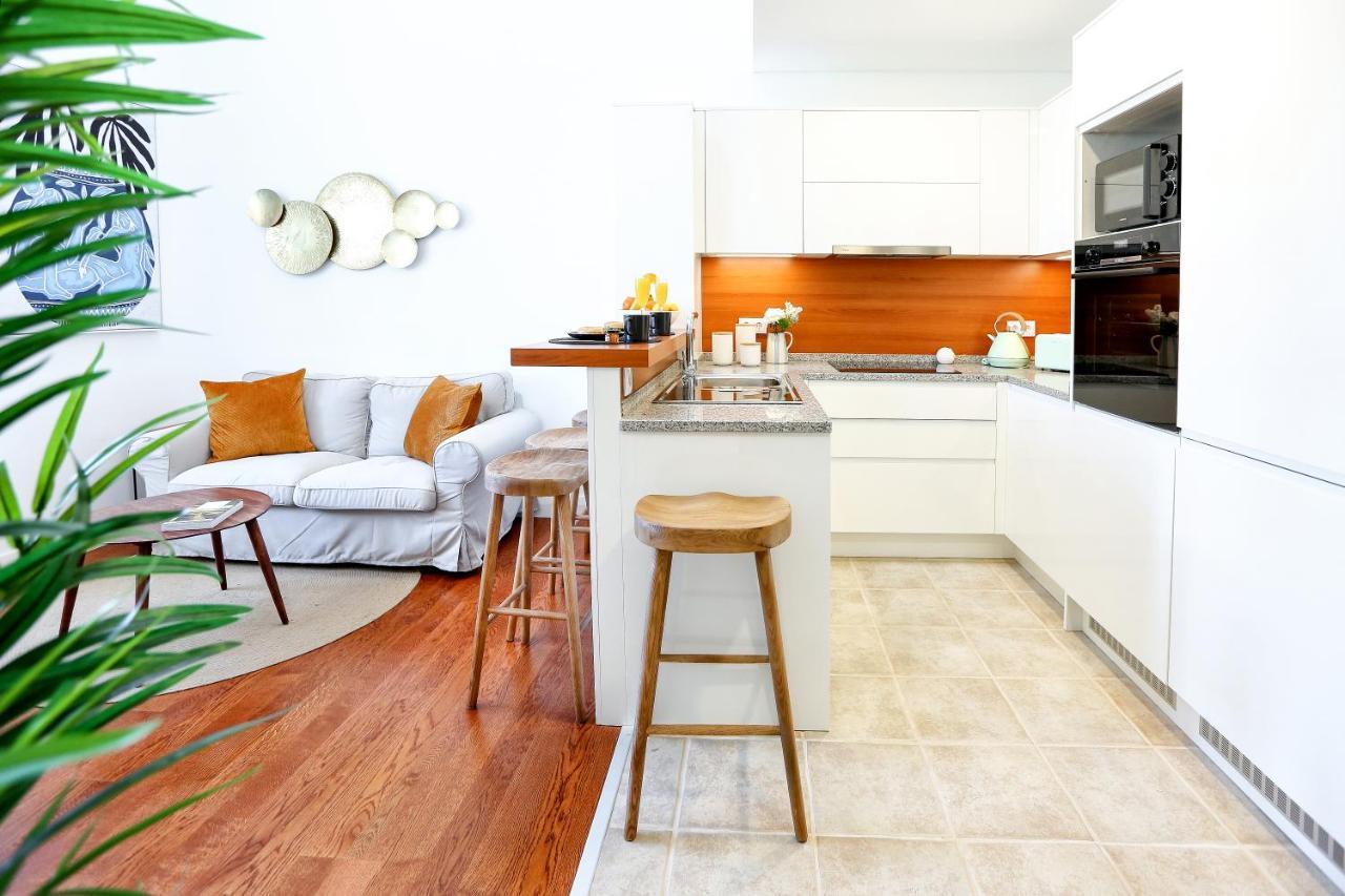 Young Spirit Apartment Faro Luaran gambar